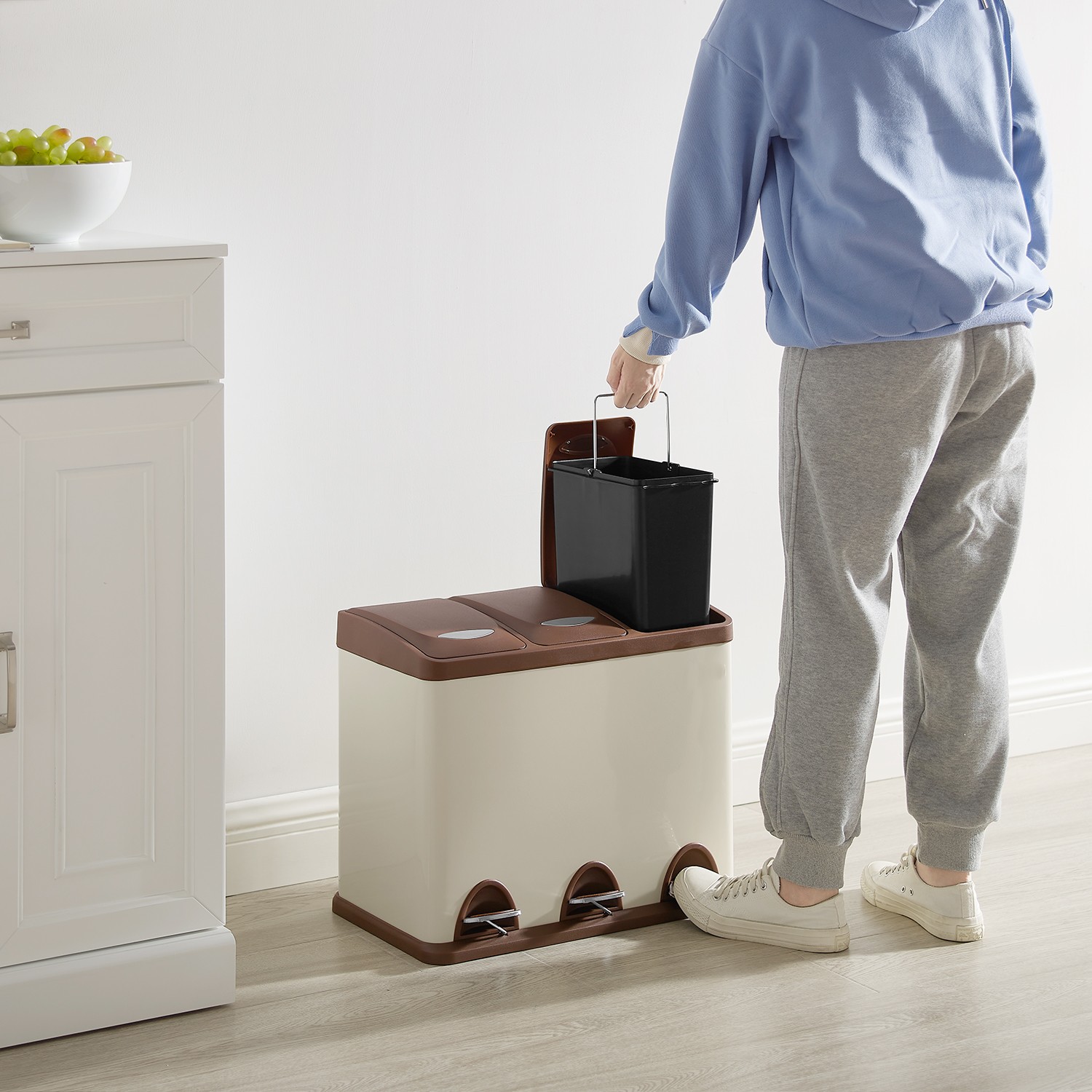 Šiukšliadėžė 3 x 8 l 2