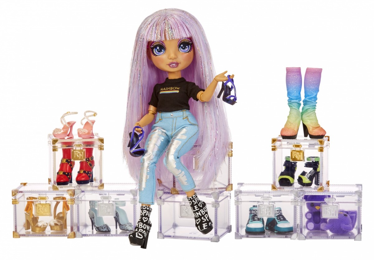 Lelių aksesuarai paslaptingose dežėse rainbow high accessories studio series