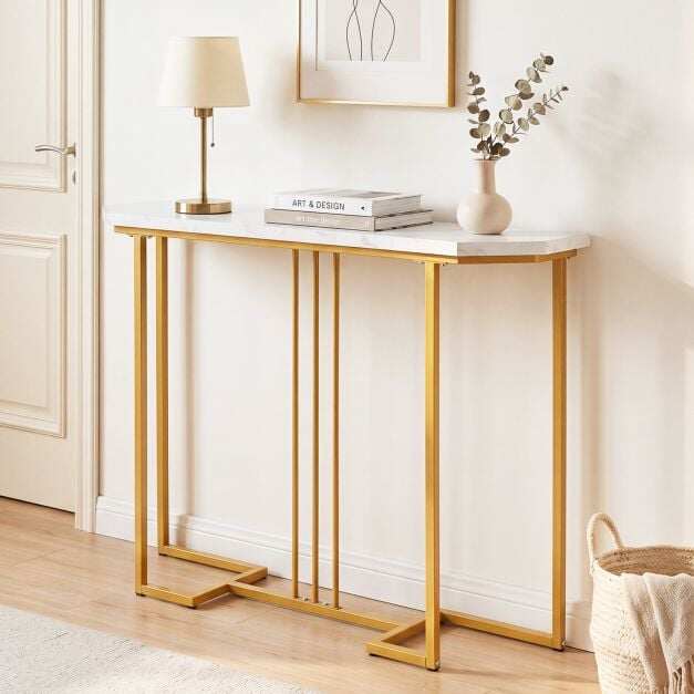 Konsolinis stalas su geometriniu metaliniu rėmu ir vandeniui bei įbrėžimams atspariu stalviršiu, baltas ir aukso spalvos, 110 × 30 × 91 cm