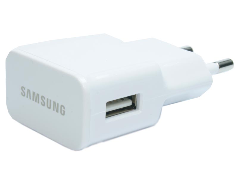 2A pakuotės maitinimo įkroviklis + 1,5 m mikro-USB kabelis Samsung ETA-U90 – baltas