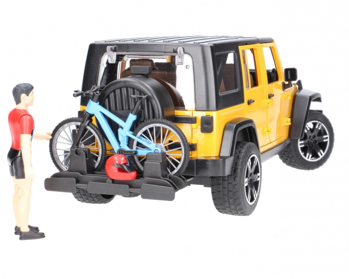 Automobilis jeep wrangler ir dviratininkas su kalnų dviračiu bruder, 02543