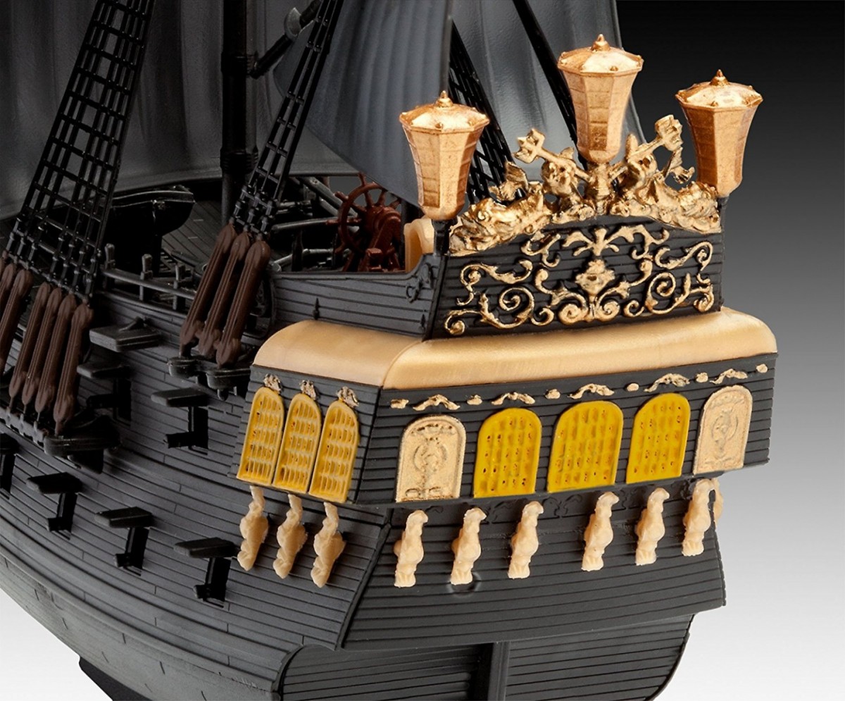 Revell - black pearl (easy-click), 1/150, 05499