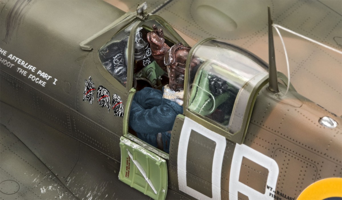 Revell - spitfire mk.ii aces high 35th anniversary iron maiden dovanų komplektas, 1/32, 05688