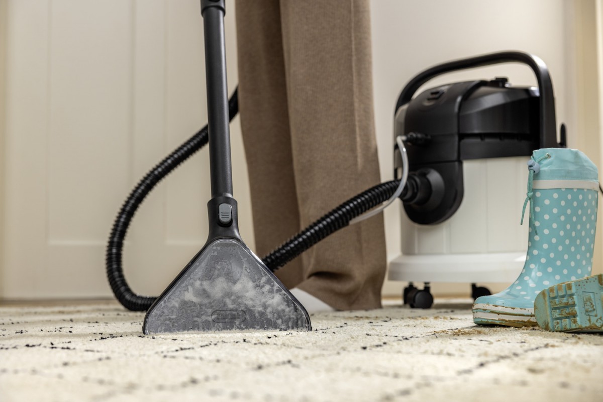 Dulkių siurblys karcher se 4