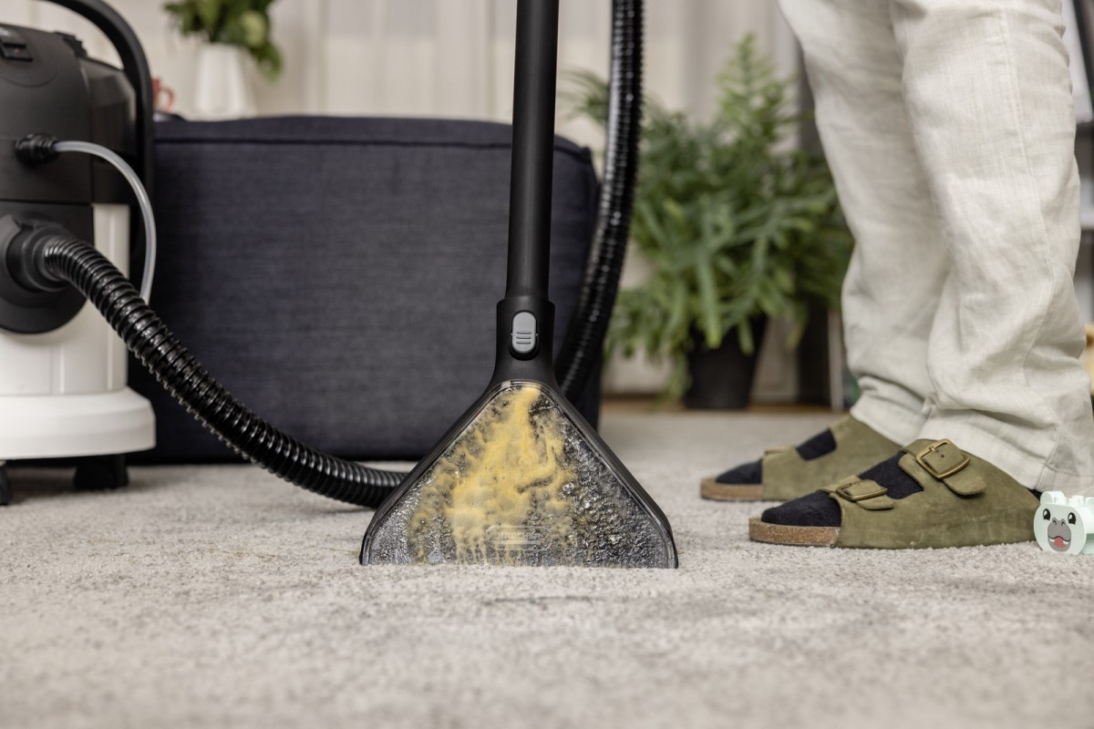 Dulkių siurblys karcher se 4