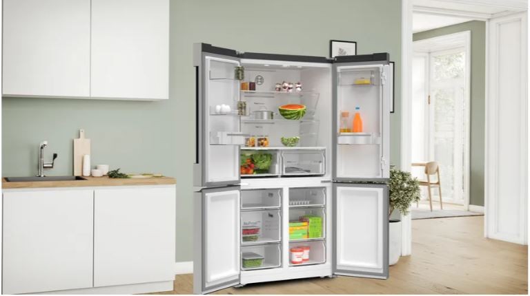 Laisvai pastatomas, dviduris šaldytuvas bosch serie 4 kfn96vpea, automatinis atitirpinimas