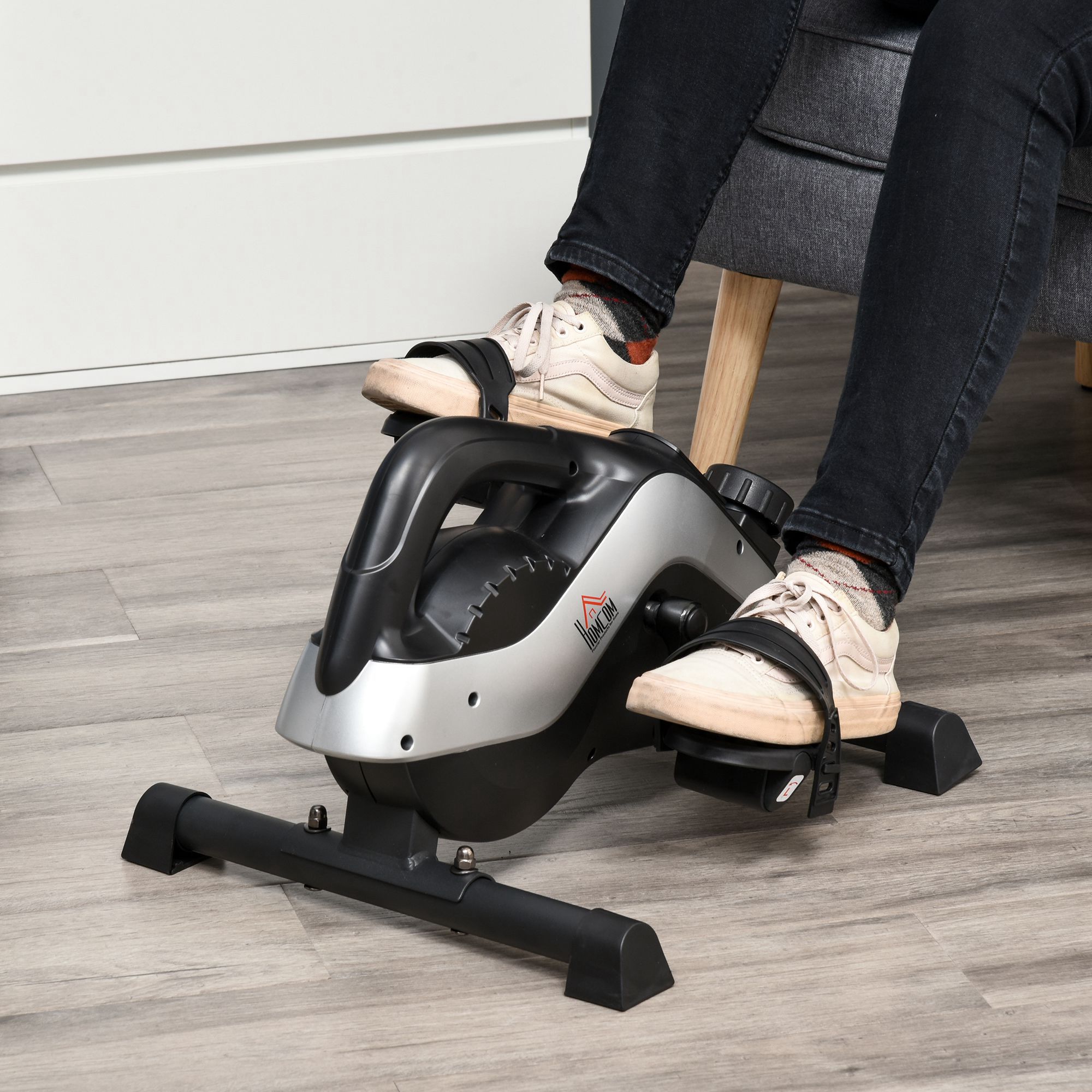 Mini pedalinis treniruoklis juodas ir sidabrinis