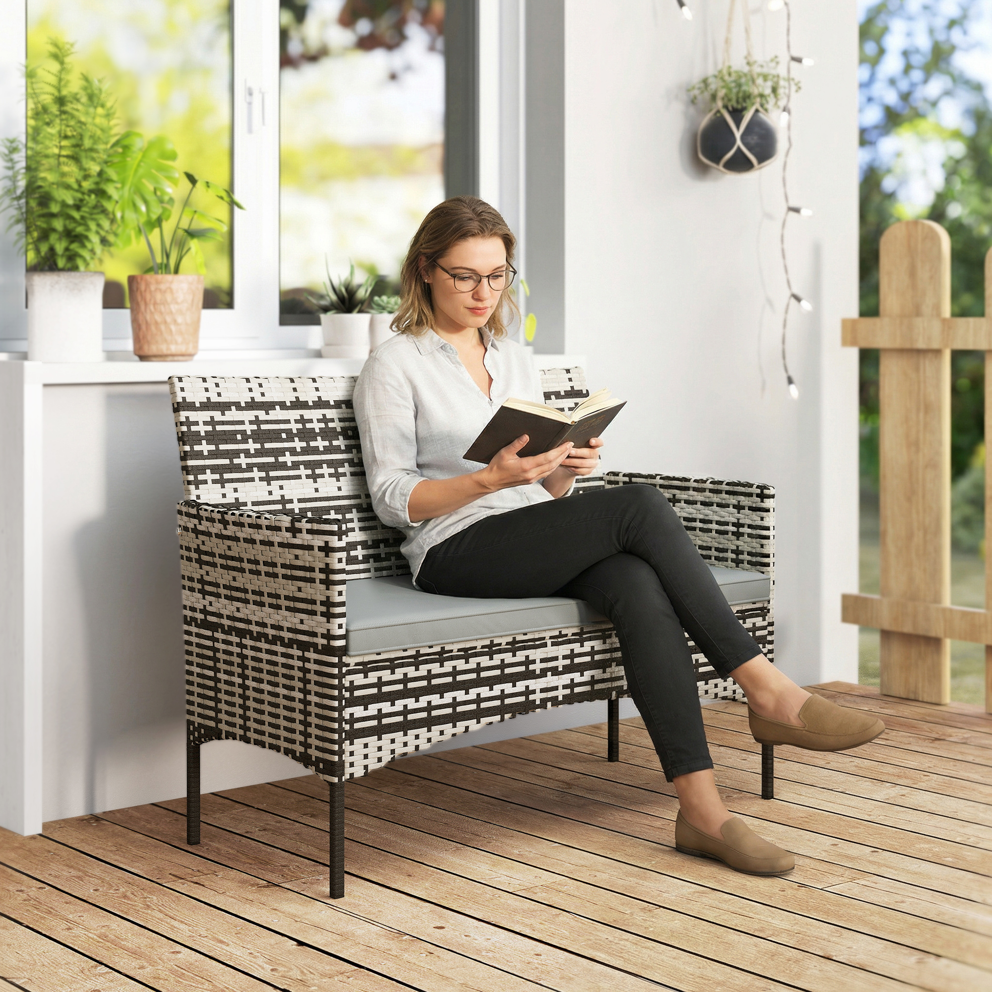Rataninė sofa 2 vietų