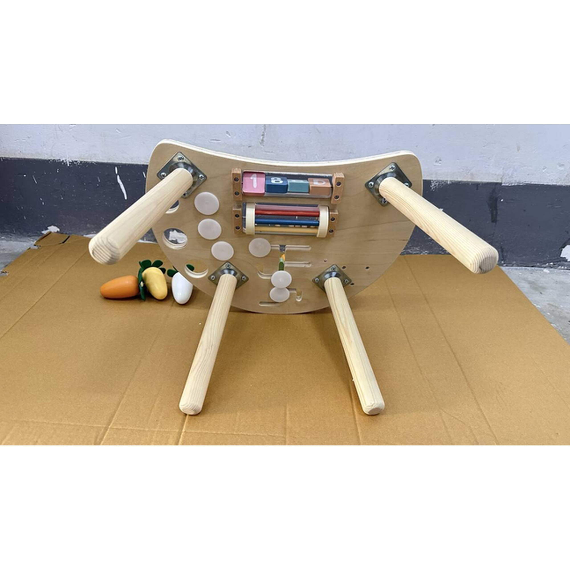Veiklos staliukas 6 viename su motorikos kilpele, įvairiaspalvis, 39,8 × 29,7 × 37,5 cm 2