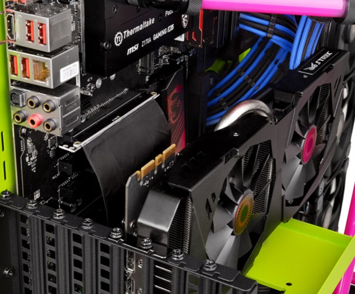 Maitinimo laidas thermaltake ac-053-cn1otn-c1, 0.2
