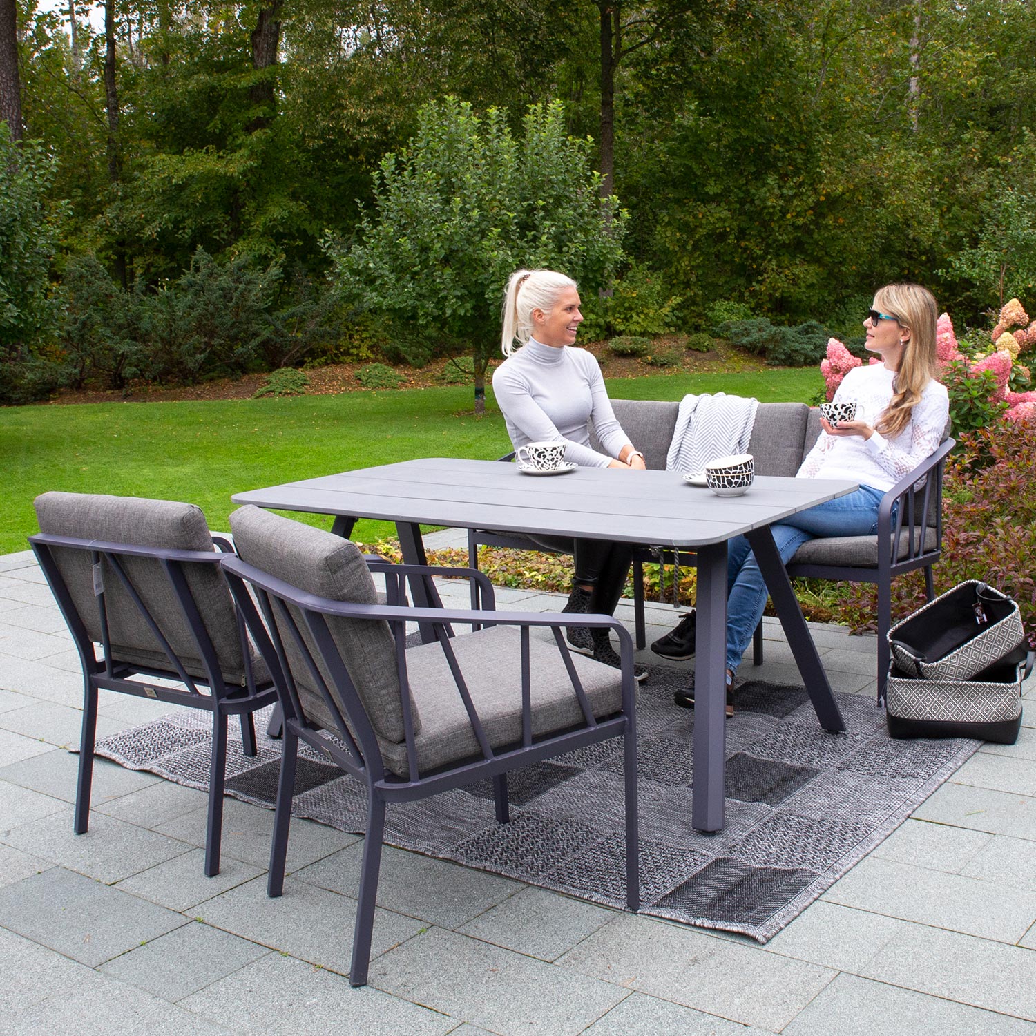 Lauko baldų komplektas su 3-viete sofa, pilkas, 4 dalių