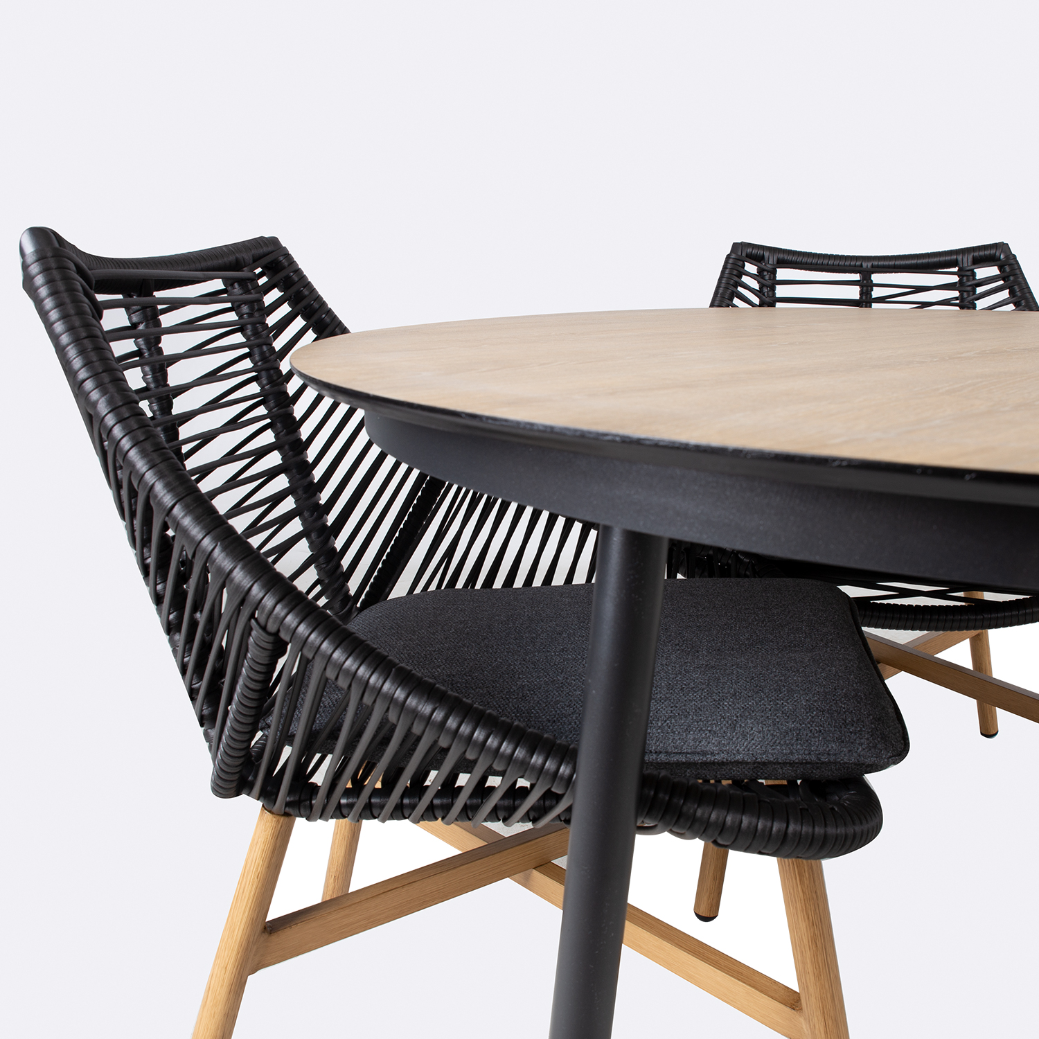 Lauko baldų komplektas, juodos, smėlinės ir tamsiai pilkos spalvų, stalas Ø 120 × 74 cm, 5 dalių 2