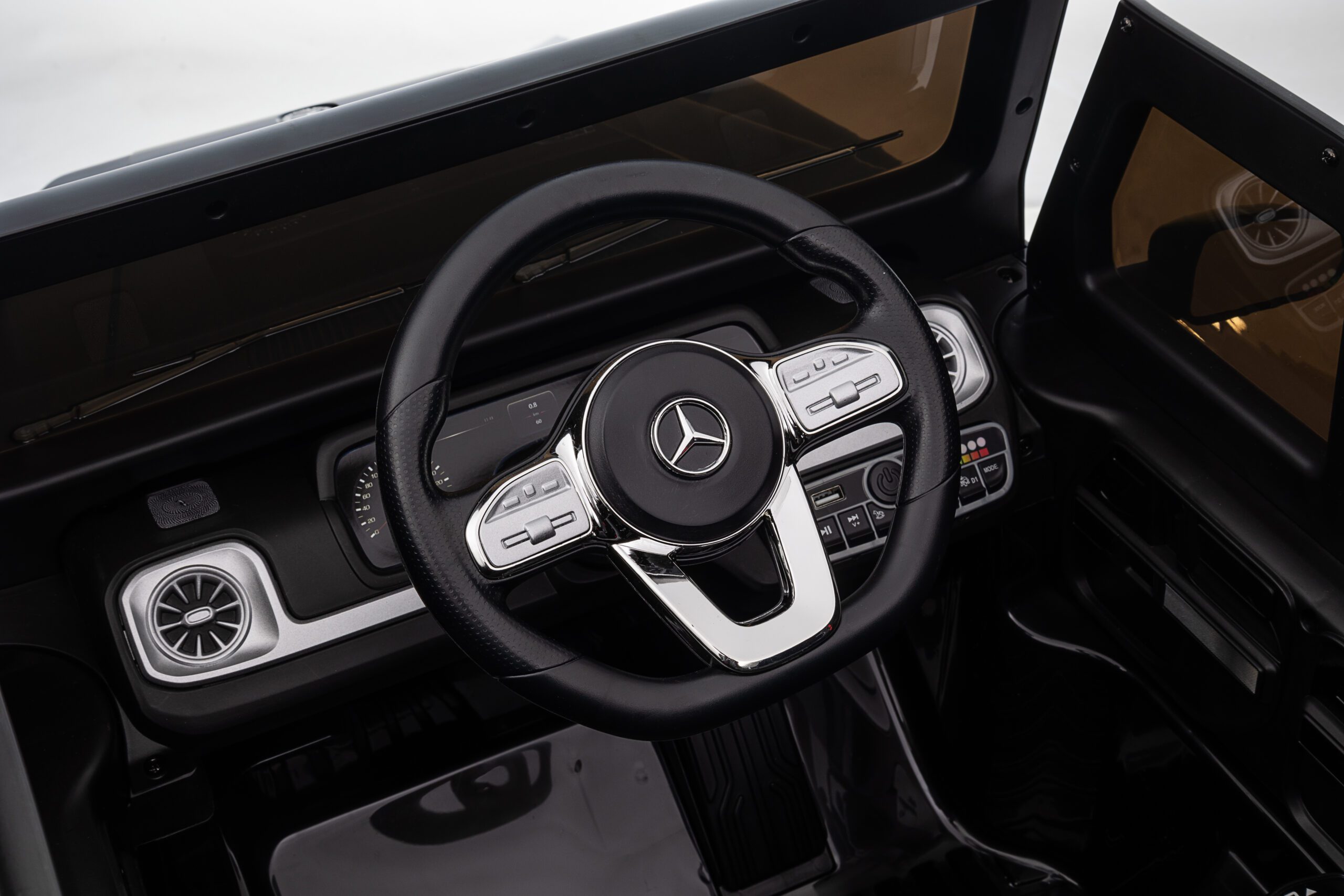Vaikiškas elektromobilis "Mercedes G500" HATIS, juodas 3