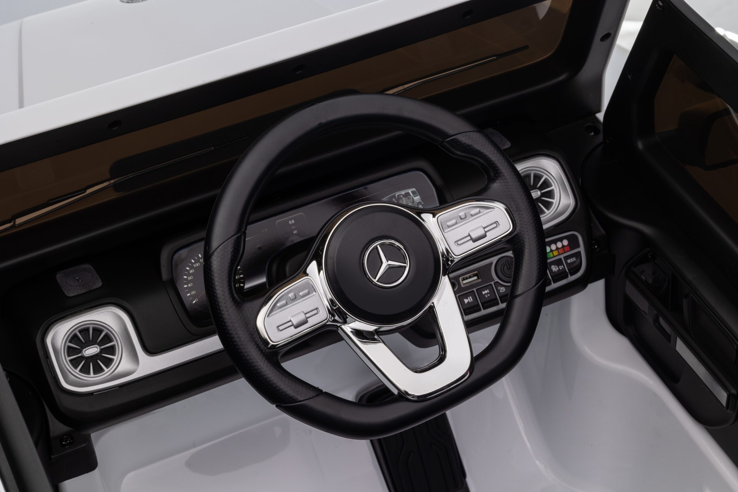 Vaikiškas elektromobilis HATIS "Mercedes G500", baltas 3