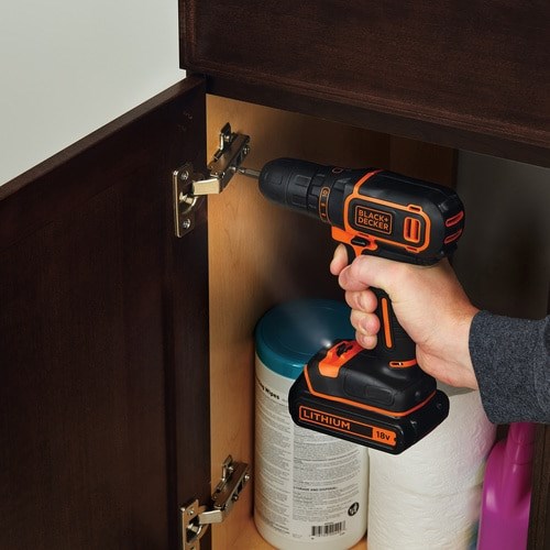 Akumuliatorinis suktuvas – gręžtuvas Black & Decker ,BDCDC18BAFC
