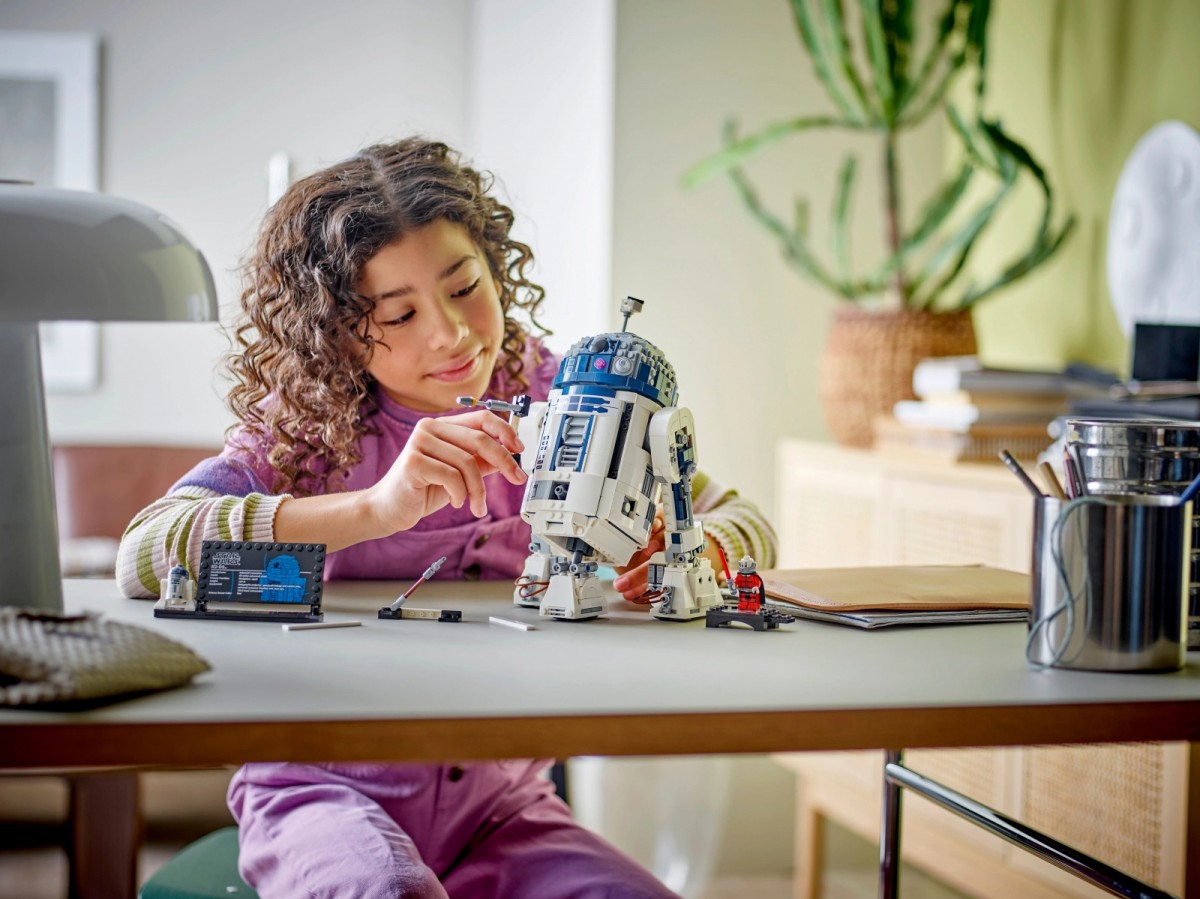 Konstruktorius lego star wars r2-d2