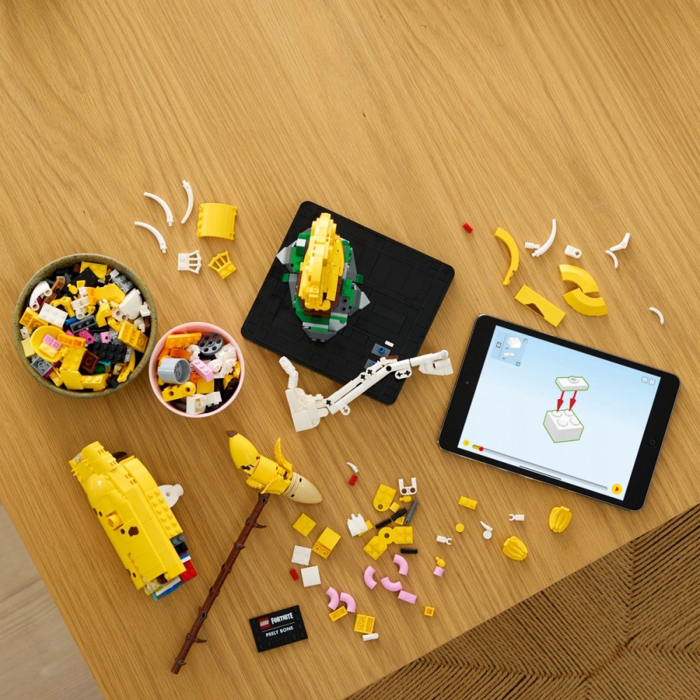 77072 lego® fortnite peely bone