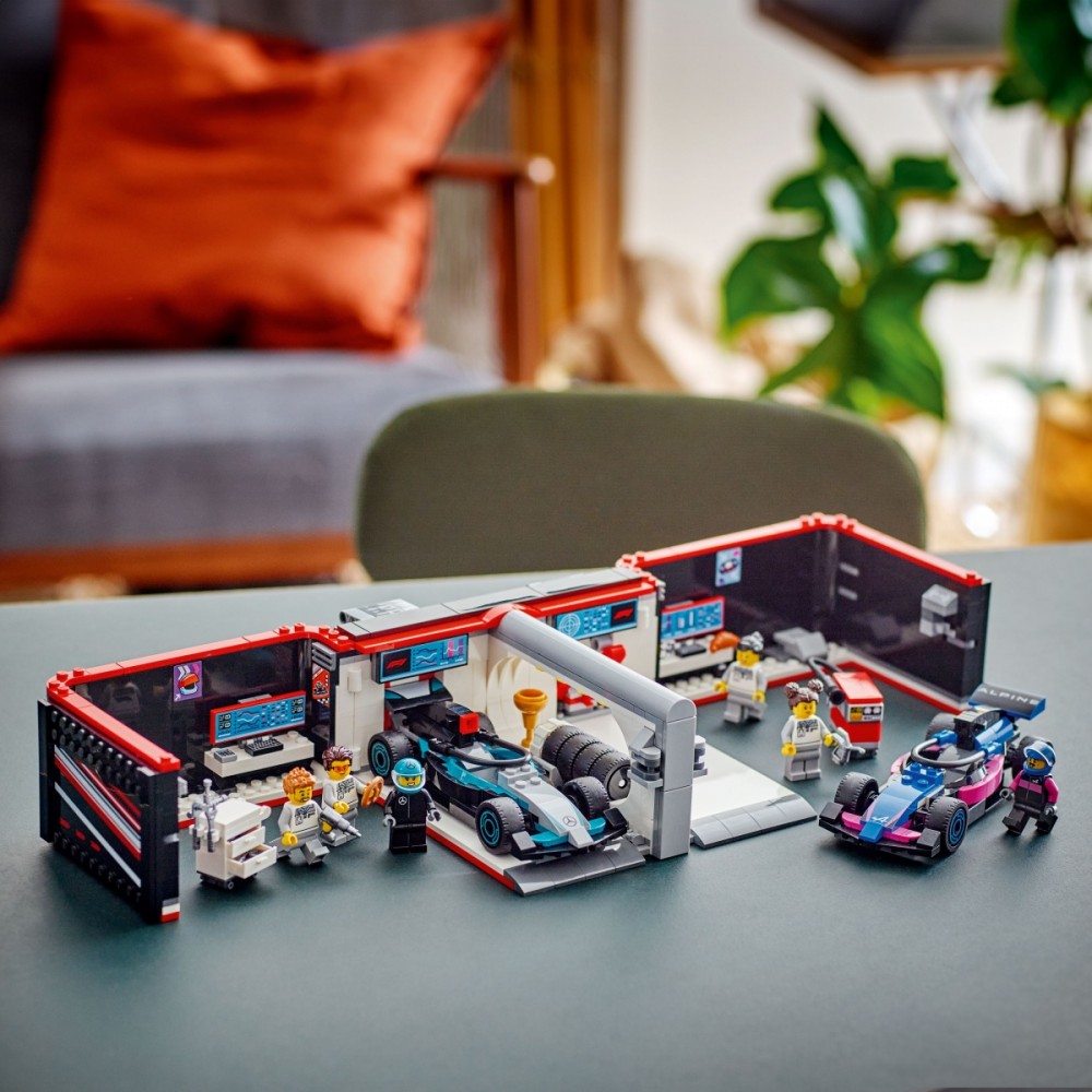 F1 garažas ir bolidai mercedes-amg ir alpine, lego® city