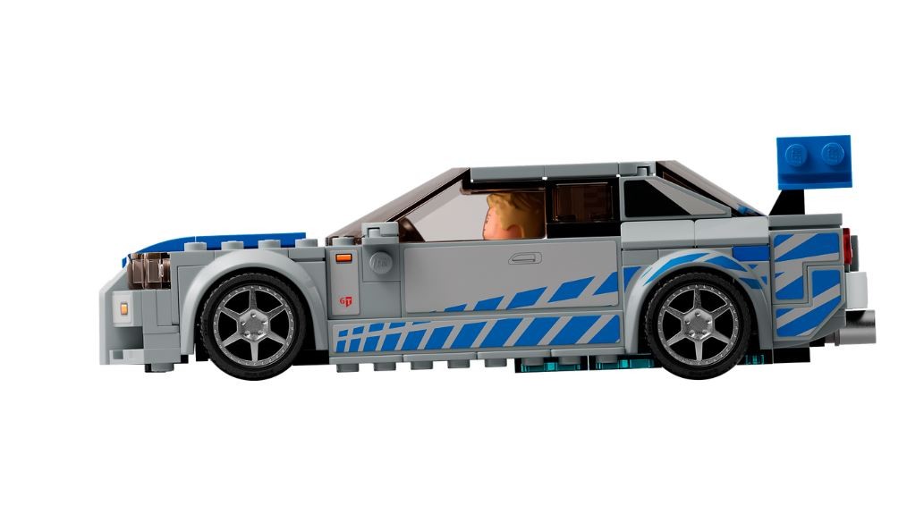 Automobilis nissan skyline gt-r (r34) iš filmo „greiti ir įsiutę“, pilkas
