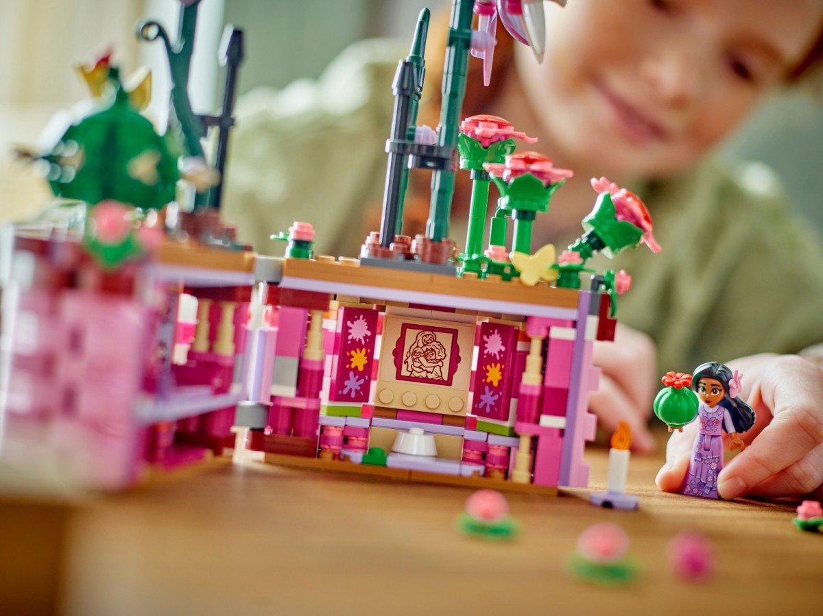 Lego rinkinys - lego disney isabelės gėlių vazonas