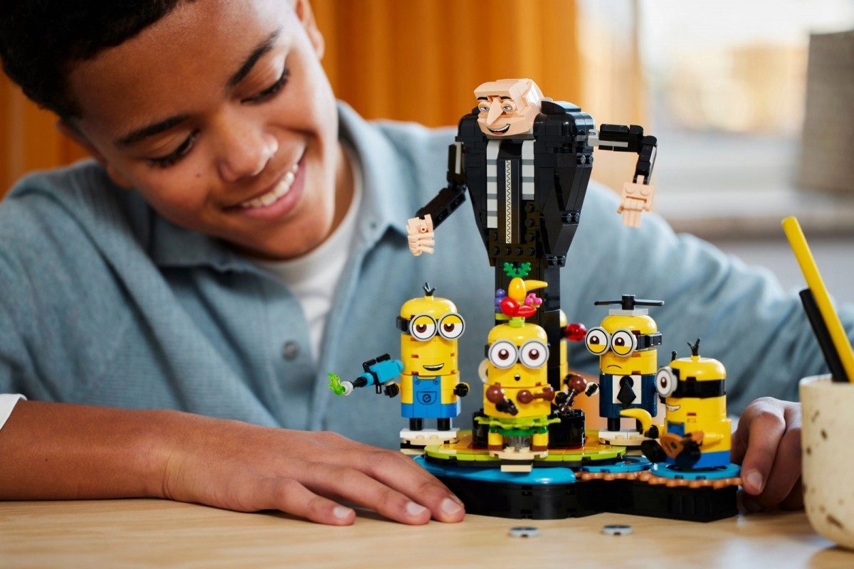 Minionai - gru ir minionai iš kaladėlių, lego, spalvoti
