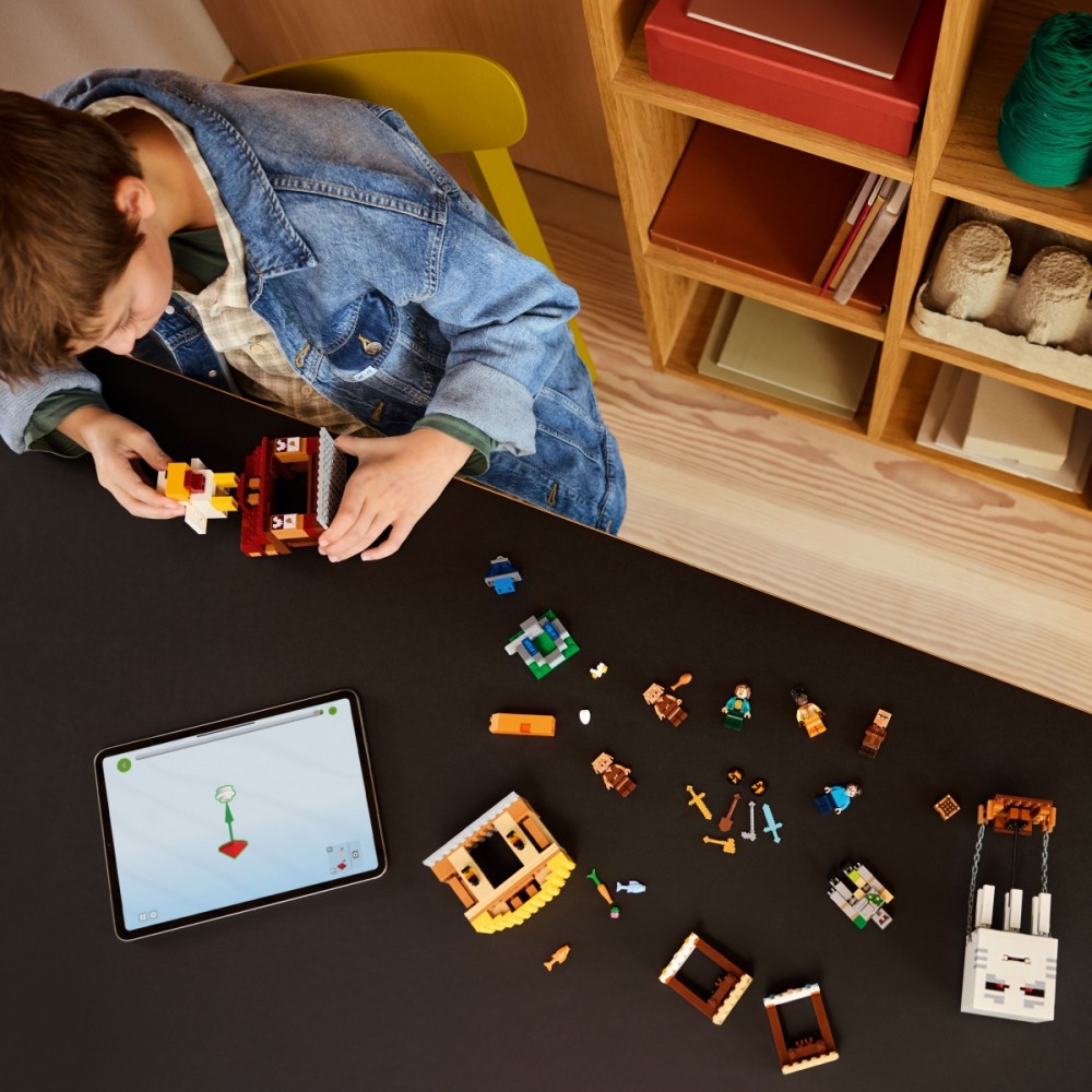 21273 lego® minecraft gastas balionas ir kaimo užpuolimas