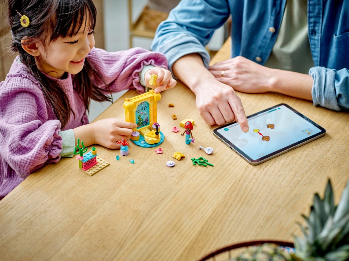 43235 lego® disney arielės muzikinė scena