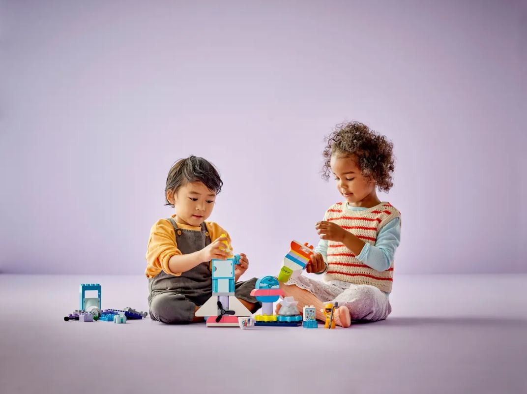 10422 lego® duplo® kosminio erdvėlaivio nuotykiai trys viename