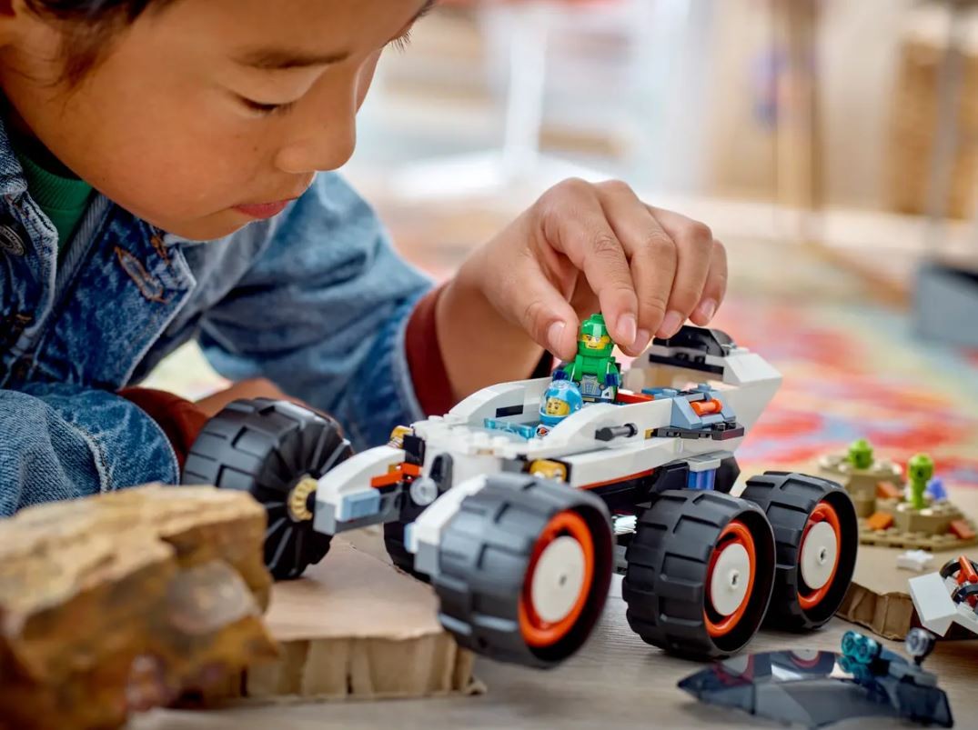 Konstruktorius kosminis tyrinėjimo visureigis lego city