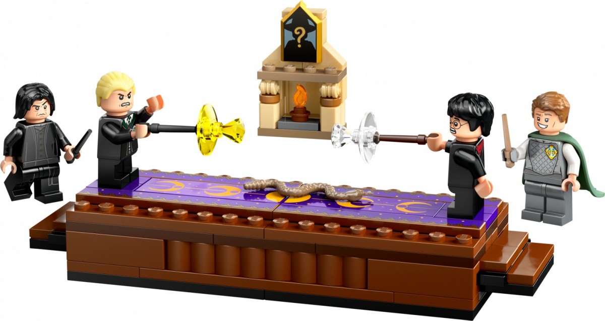 76441 lego® harry potter hogvartso pilis: dvikovų klubas