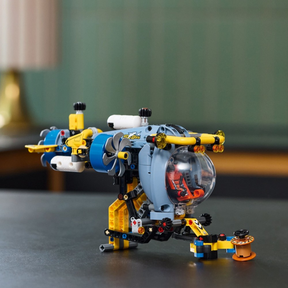 Lego® technic povandeninis tyrimų laivas