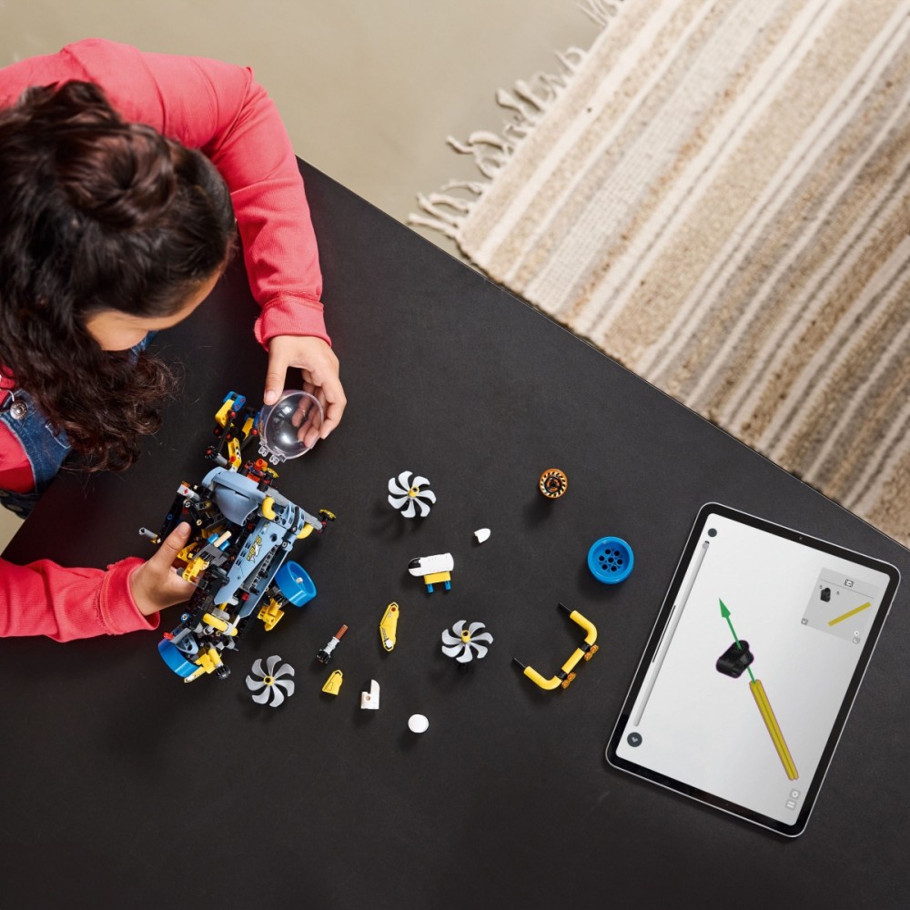 Lego® technic povandeninis tyrimų laivas