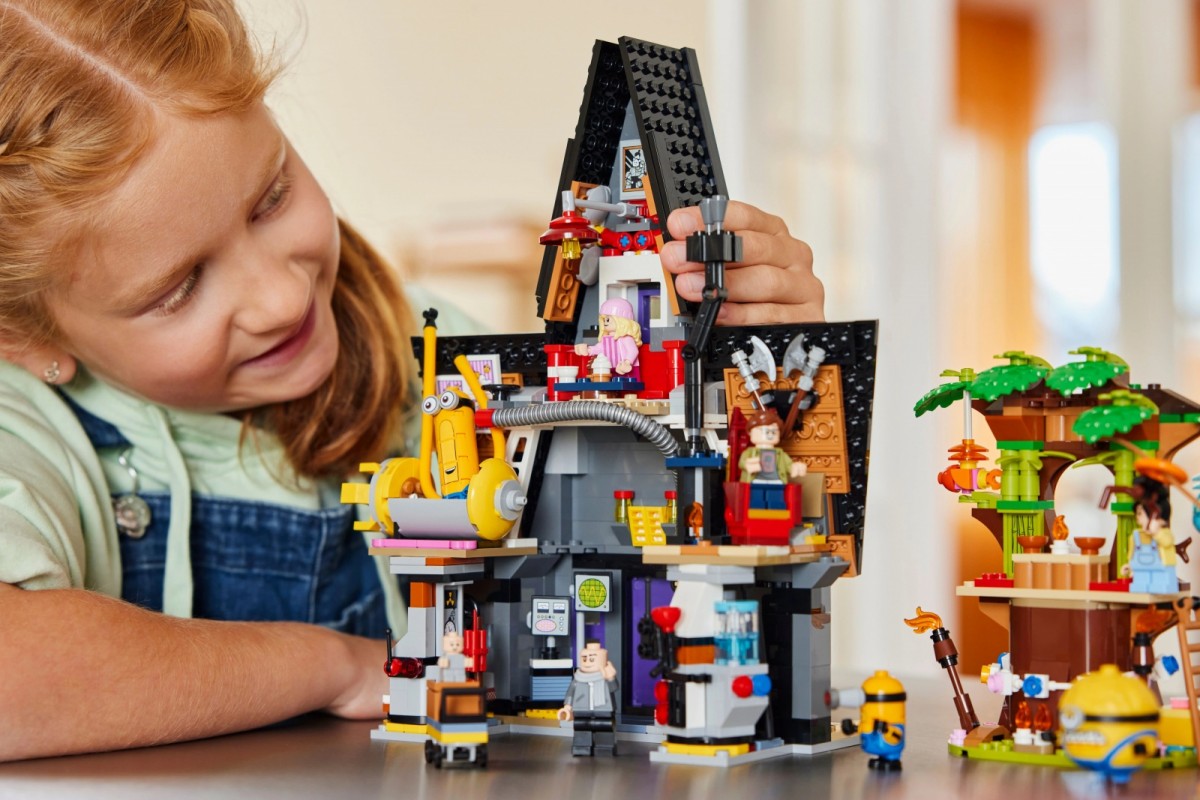 Minionai - gru ir minionų šeimos rezidencija, lego
