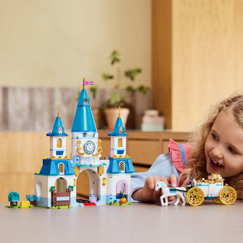 Konstruktorius lego disney pelenės pilis ir karieta