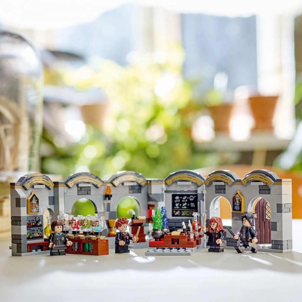 76431 lego® harry potter™ hogvartso pilis: eliksyrų klasė