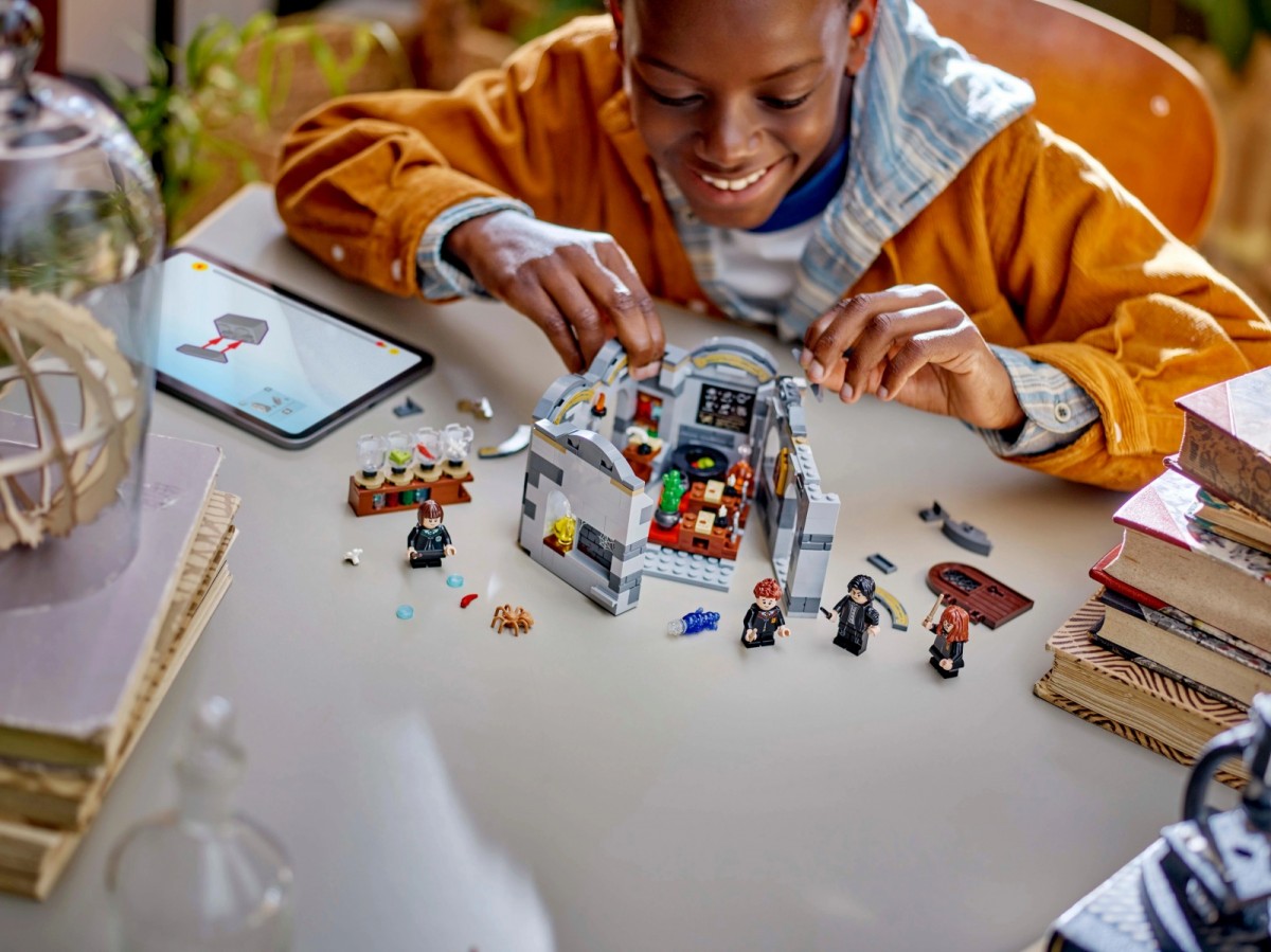 76431 lego® harry potter™ hogvartso pilis: eliksyrų klasė