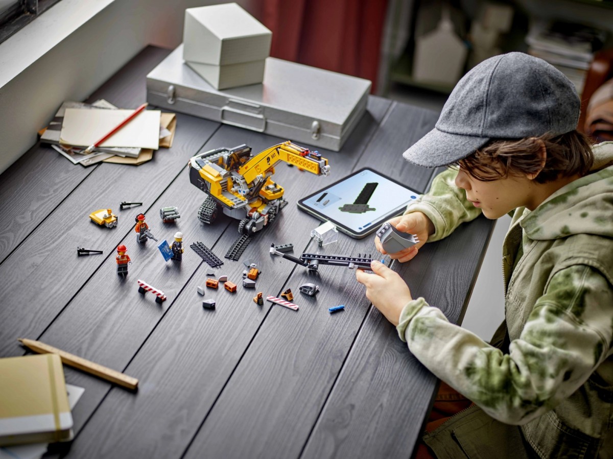 Lego rinkints lego city - geltonas ekskavatorius