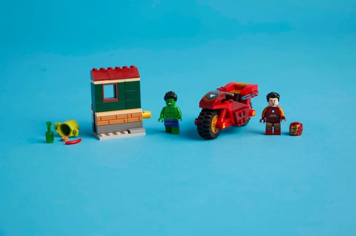 76287 lego® marvel geležinis žmogus su motociklu ir halkas, 68 d.