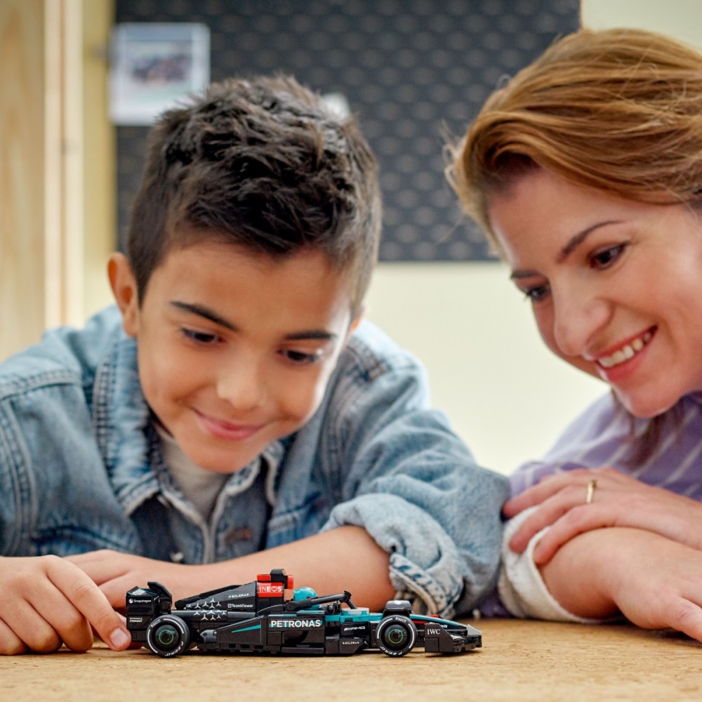77244 lego® speed ​​champions lenktyninis automobilis mercedes-amg f1® w15