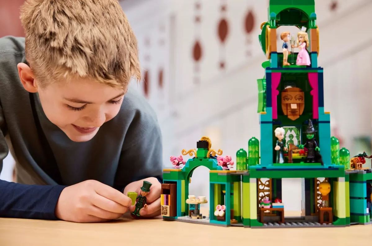 Lego wicked, sveiki atvykę į smaragdo miestą