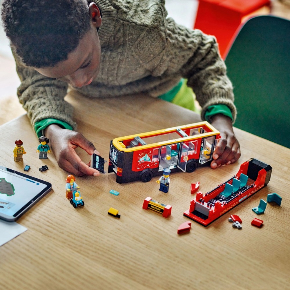 Raudonas dviaukštis autobusas rinkinys vaikams, lego city