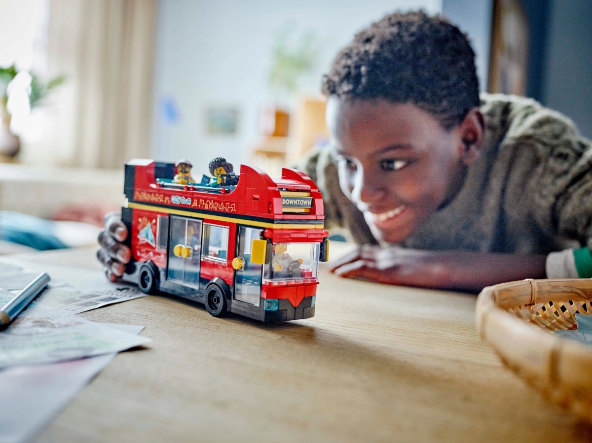 Raudonas dviaukštis autobusas rinkinys vaikams, lego city