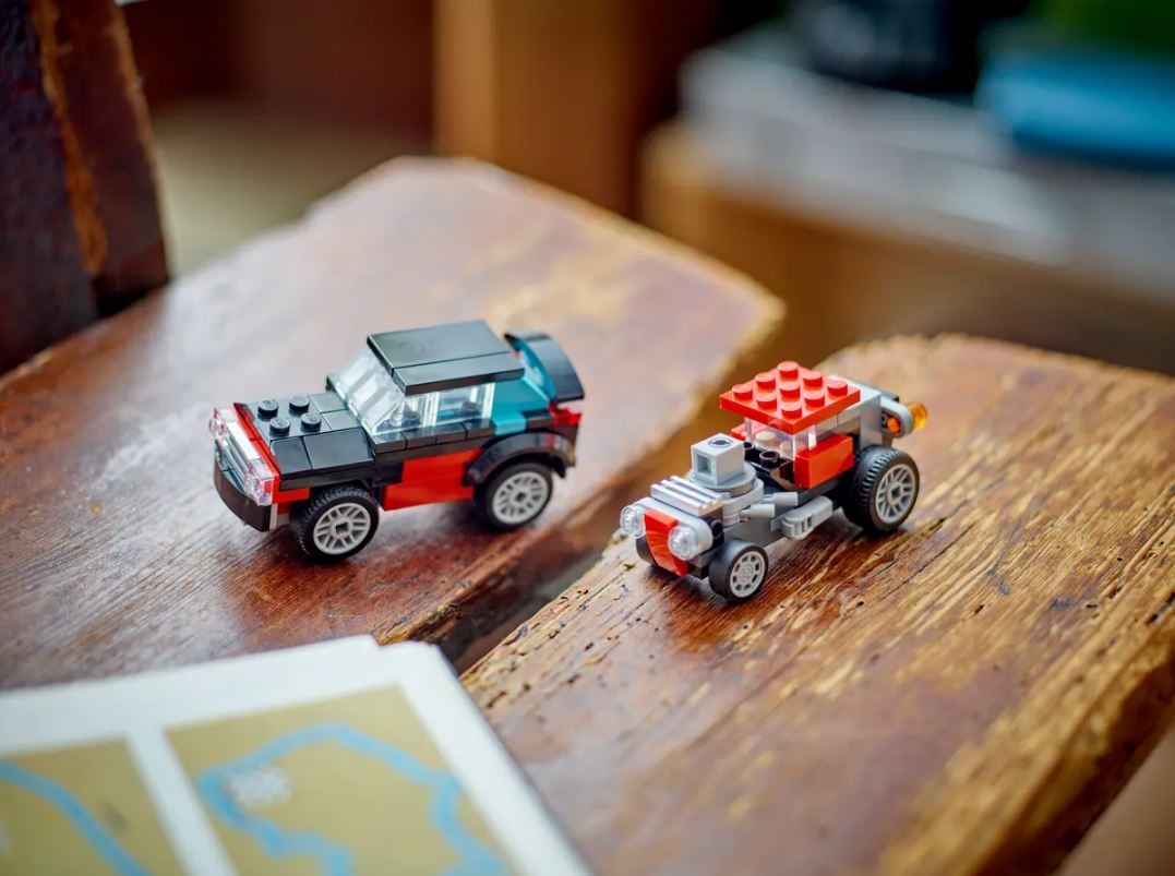 Konstruktorius sunkvežimis su platforma ir sraigtasparniu lego creator