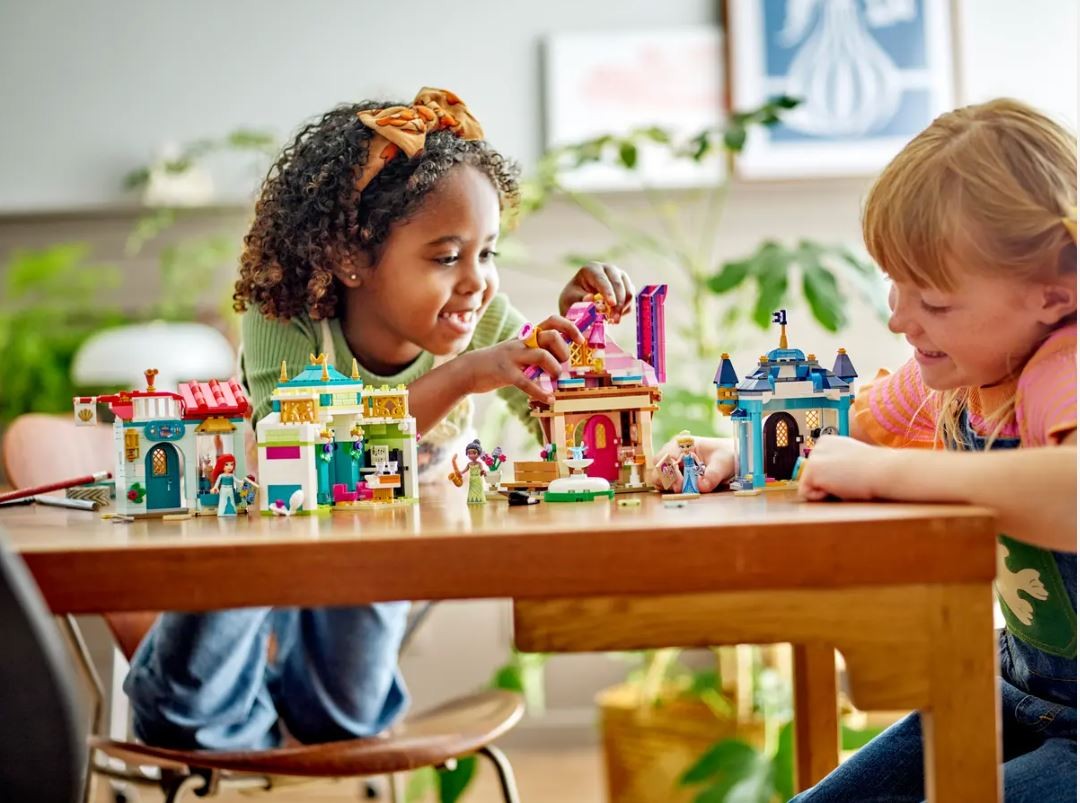 43246 lego ǀ disney disney princesių nuotykiai turguje