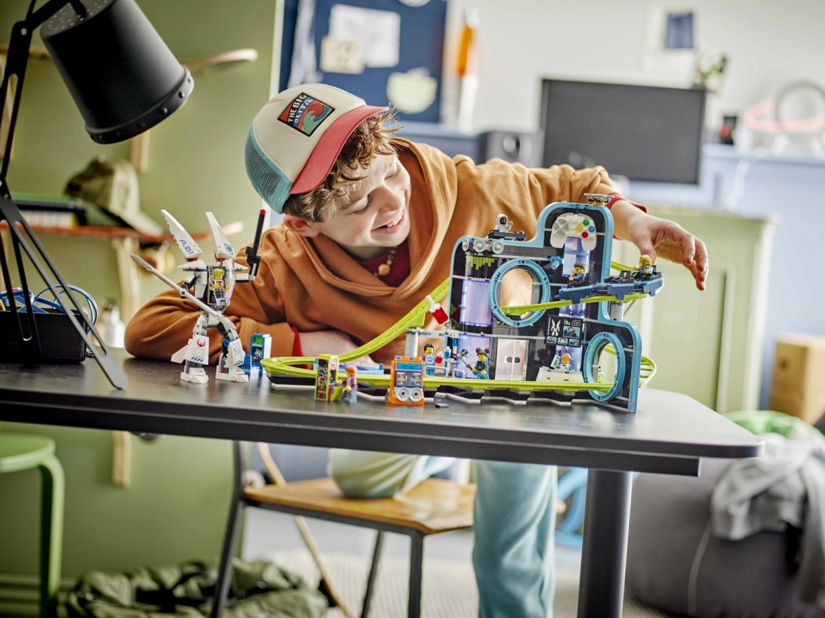 60421 lego® city robotų pasaulio linksmųjų kalnelių parkas