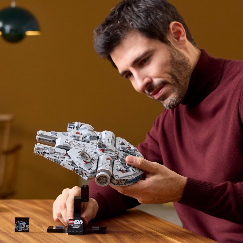 Star wars millennium falcon rinkinys, lego, pilkas