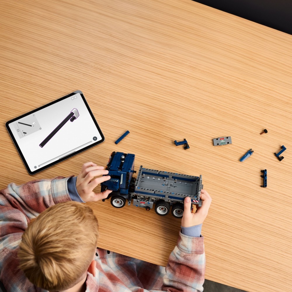 Savivartis su pakreipiama dėže lego® technic
