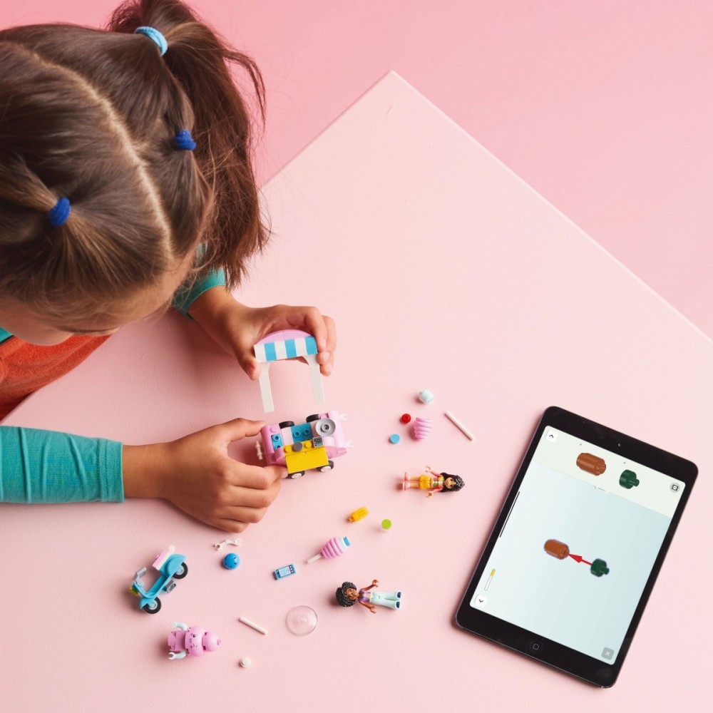 Lego® friends cukraus vatos stendas su motoroleriu