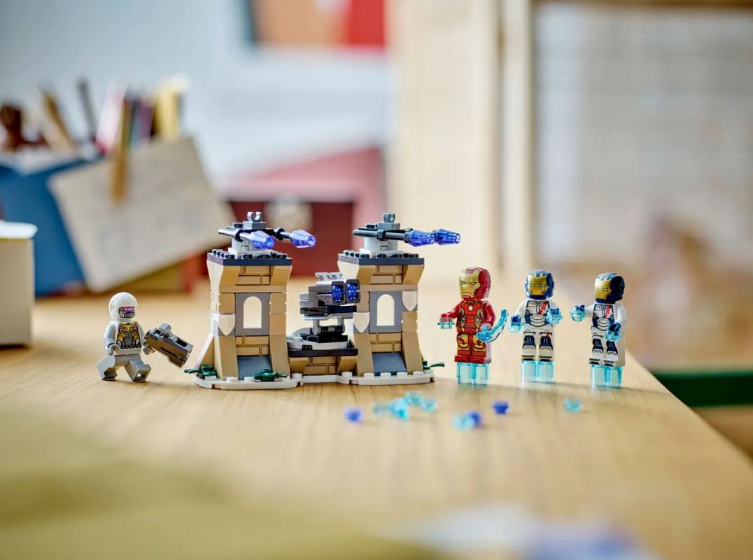 76288 lego® marvel geležinis žmogus ir geležinis legionas prieš hidros karį
