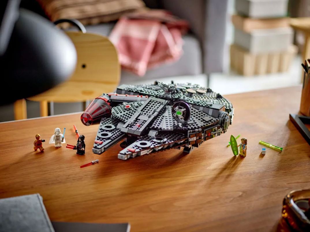 Tamsusis tūkstantmečio sakalas lego star wars